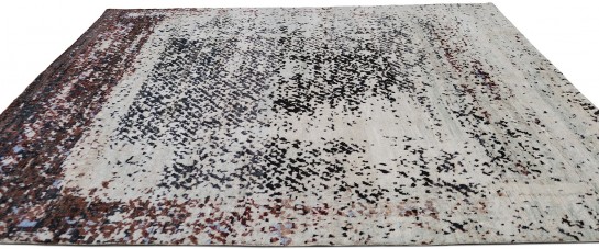 AM11945